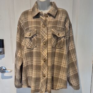 Blue B Plaid Wool Blend Button-Up Women's Shacket. Neutral Colors. Size L.